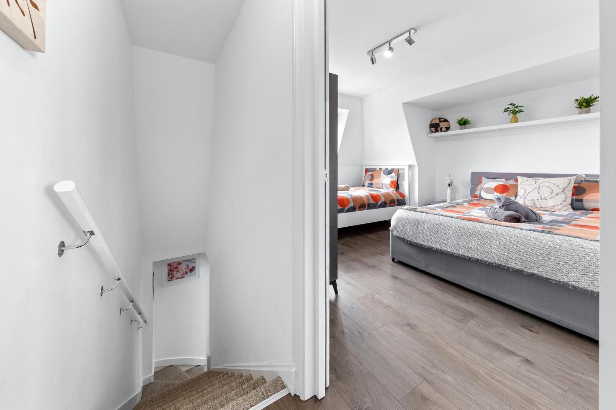 Central London Two Bedroom Serviced Apartment - Nine Elms Luxury Stay - Vauxhall & Westminster Extérieur photo