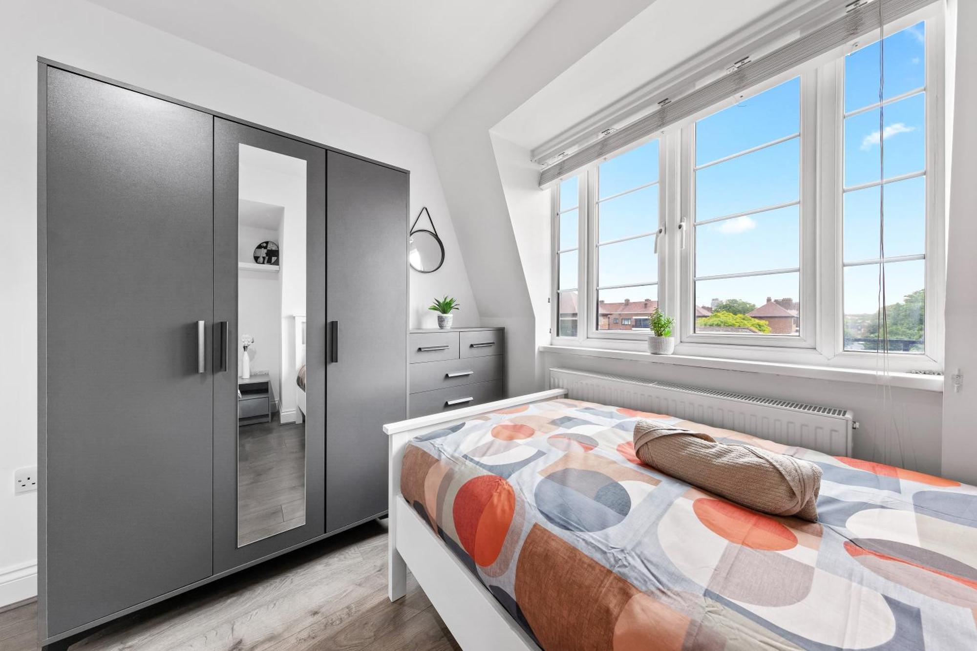 Central London Two Bedroom Serviced Apartment - Nine Elms Luxury Stay - Vauxhall & Westminster Extérieur photo